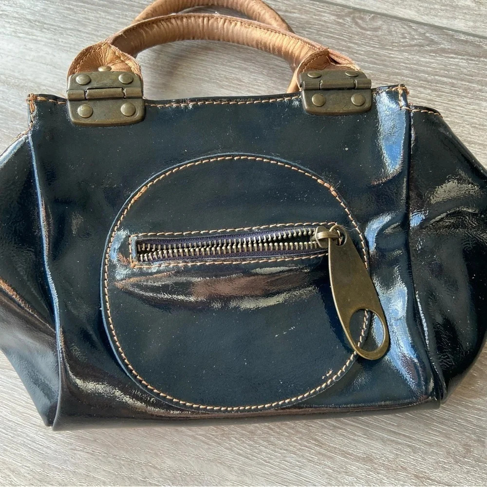 Regina Black Patent Leather Handbag Made in Italy - Picture 10 of 15